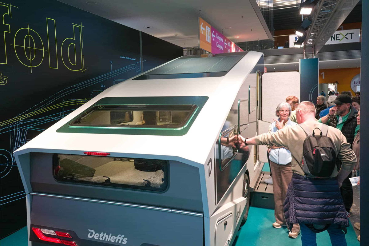 Dethleffs c.fold auf der CMT 2026 - Heckansicht
