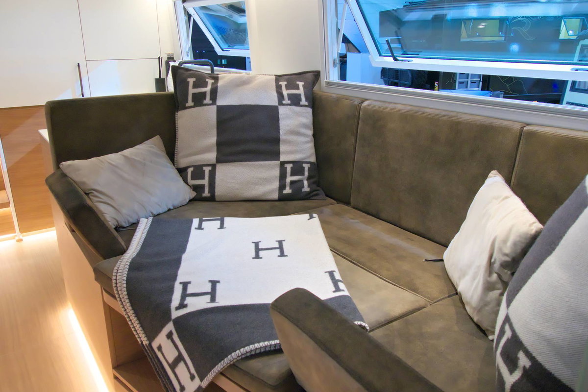 Action Mobil Global XRS 7400 Leopard 2.0 (2027): Bett