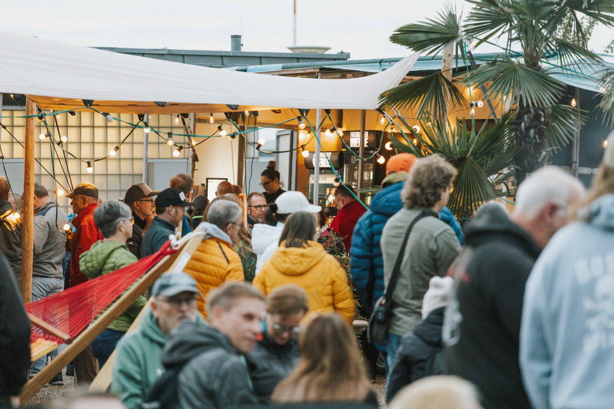 caravan live Freiburg Besucher