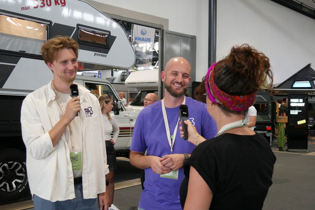 Messefinale auf der caravan live: bunt gemischte Gäste, 124.000 Schritte und ein festsitzender Hallenmeister