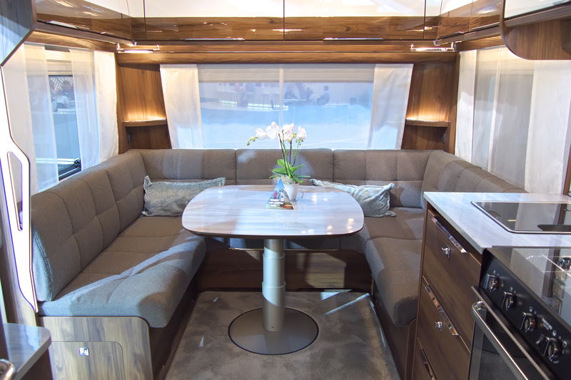 Luxus-Apartment auf Rädern: Dieser Wohnwagen stellt so manche Ferienwohnung in den Schatten