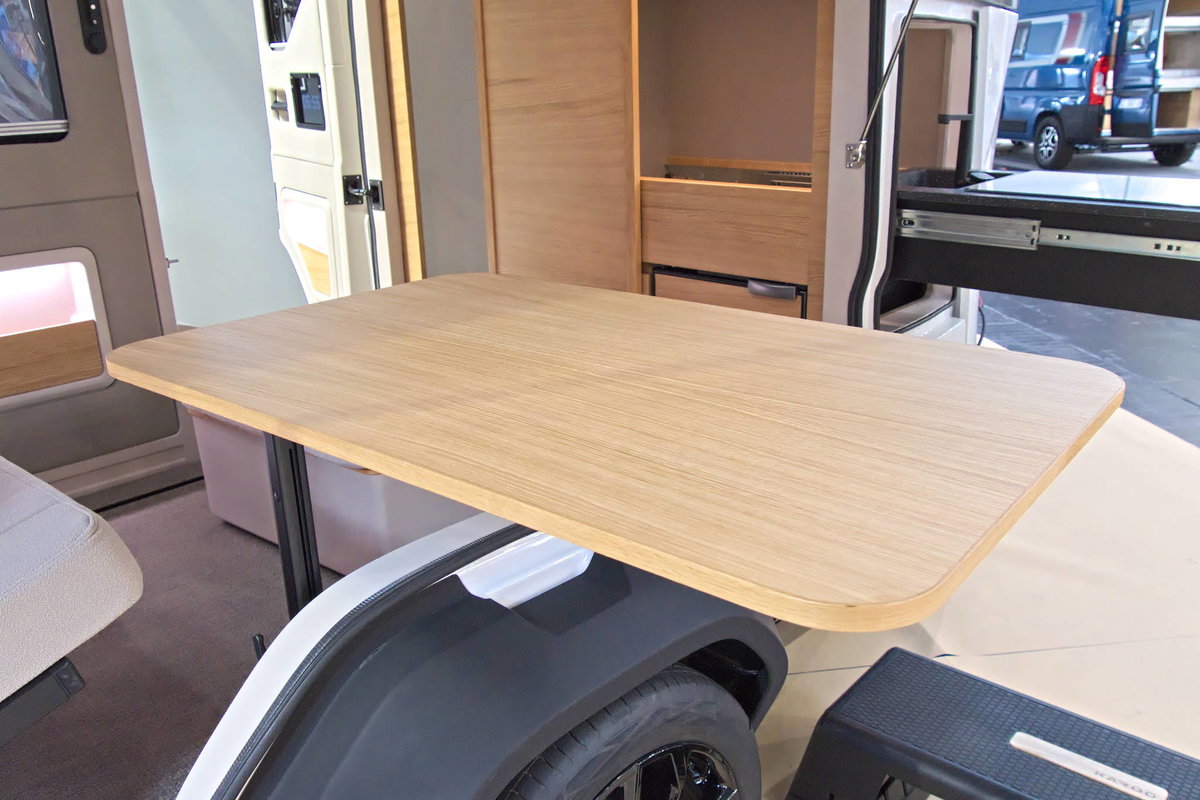 Karoo Wohnwagen (2027): Tisch